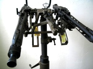 MG 42 / MG 53  Zwillingssockelllafette zur Fliegerabwehr