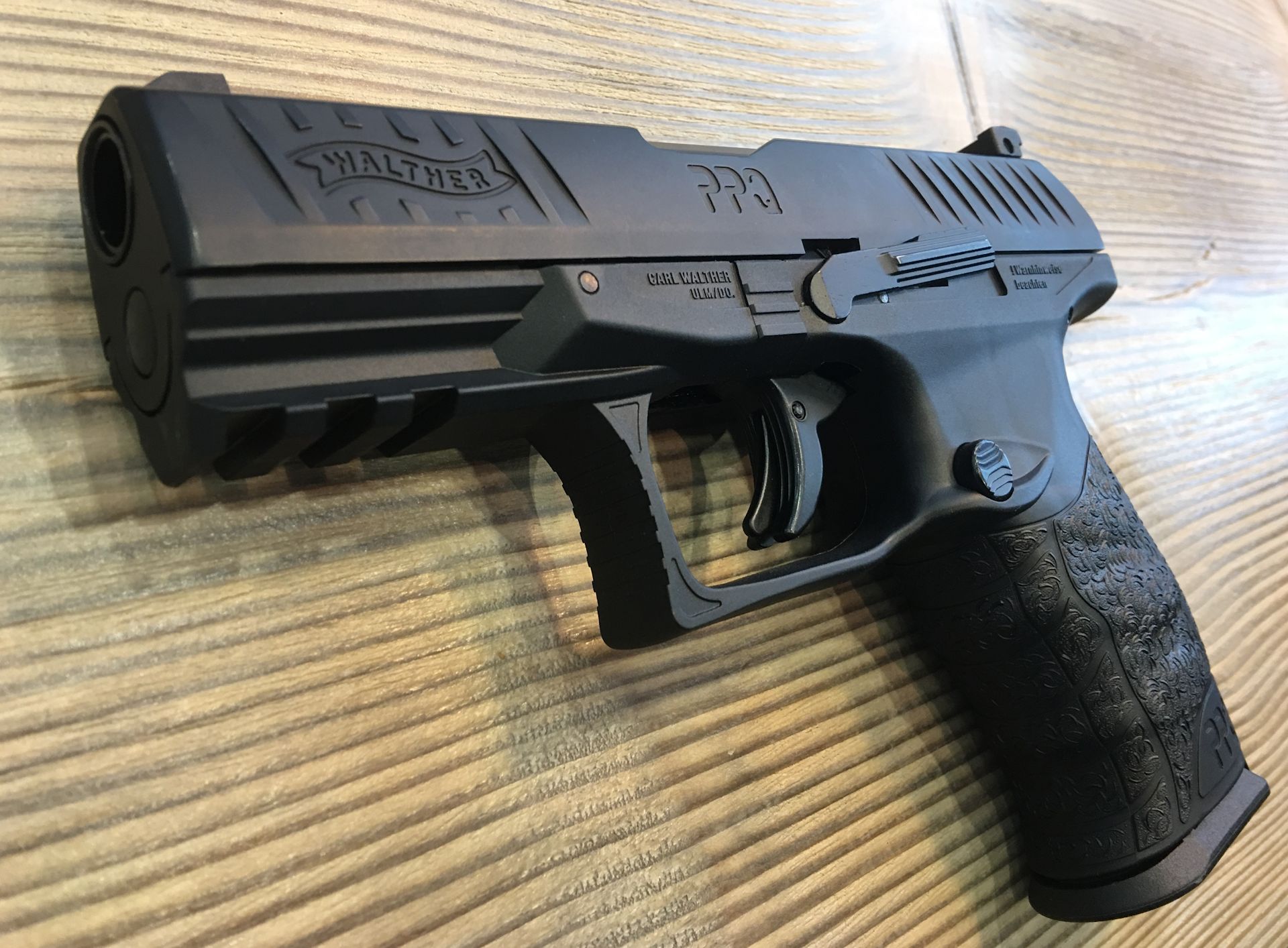 Nutungsbeispiel: Walther PPQ M2 T4E, Kaliber .43 / 11 mm  fr Gummigeschosse oder Farbkugeln