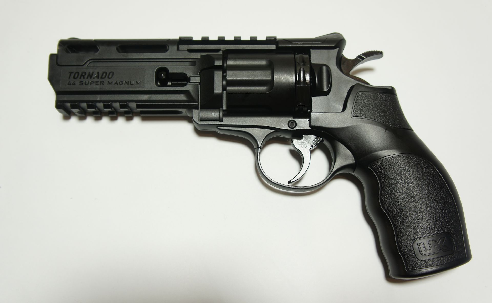 UX Tornado / CO2 Revolver Kal. 4,5mm BB