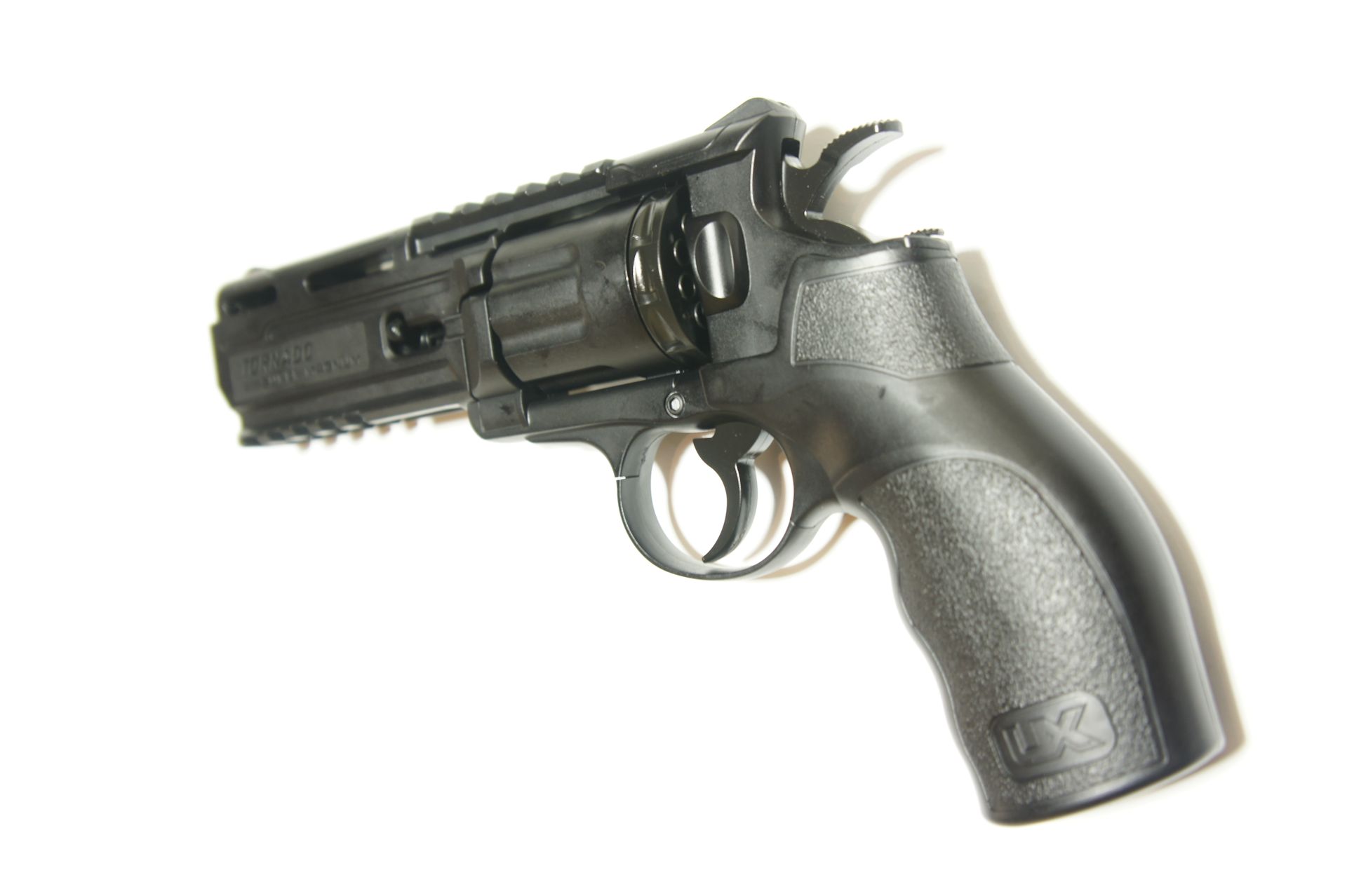 UX Tornado / CO2 Revolver Kal. 4,5mm BB