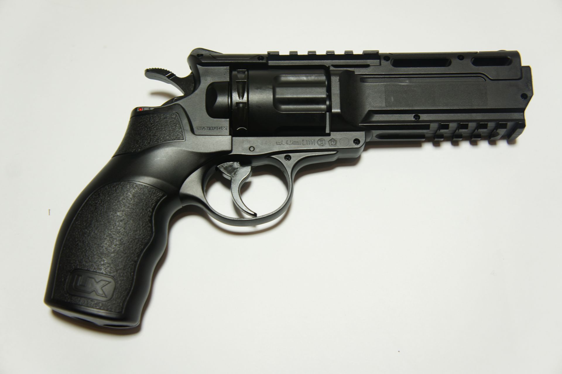 UX Tornado / CO2 Revolver Kal. 4,5mm BB