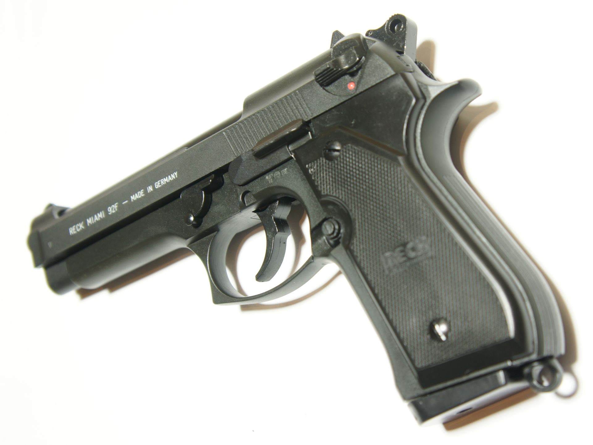 Beretta 92 Nachbau als Gaspistole