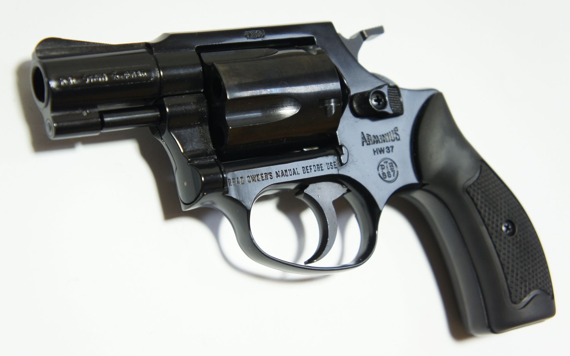 Selbstschutzrevolver HW 37 Kal. 9 mm RK