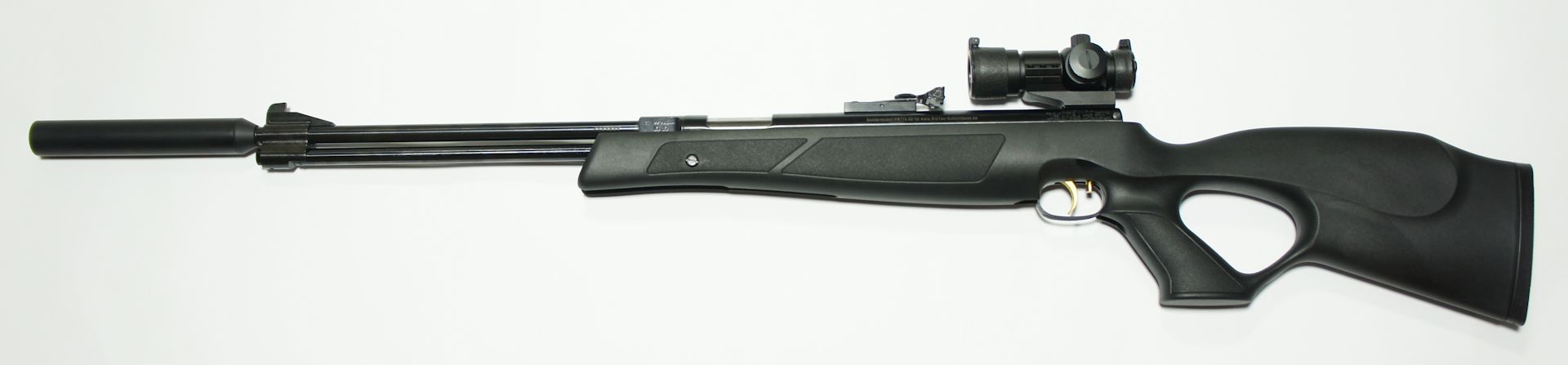 Als mgliches Zubehr sehen Sie hier am Luftgewehr HW 77K-sd <a href=1130213.htm>Red Dot- Leuchtpunktvisier AD 30.</a>  Solche Optiken haben keine Vergrerung und sind optimal fr eine schnelle Zielerfassung.