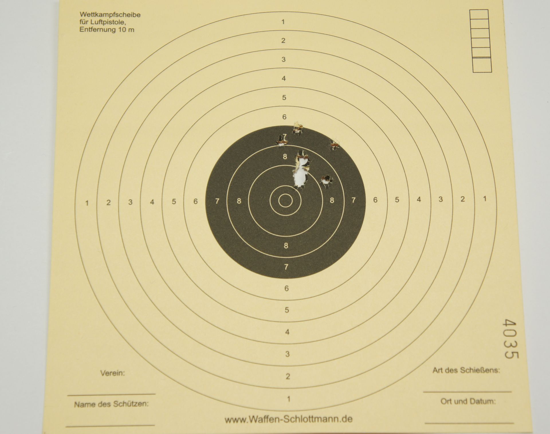 Hier sehen Sie mein Trefferbild auf 10m mit 10 Schu <a href=1172019.htm>H&N Baracuda Match</a> aus so einer Luftpistole mit montiertem Red Dot. Wenn ich meine Ideen planmig umsetzen kann, wird es demnchst (Mitte 2015) eine spezielle Ausfhrung der Pistole geben.