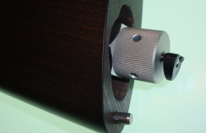 Montagebeispiel: Der Adapter in einer Walther LeverAction. Der vorstehende Teil wird durch die Schaftkappe verdeckt. 