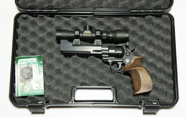 Zum freien LEP Revolver in 5,5mm mchte ich Ihnen <a href=1340300.htm>diesen Koffer </a> empfehlen.