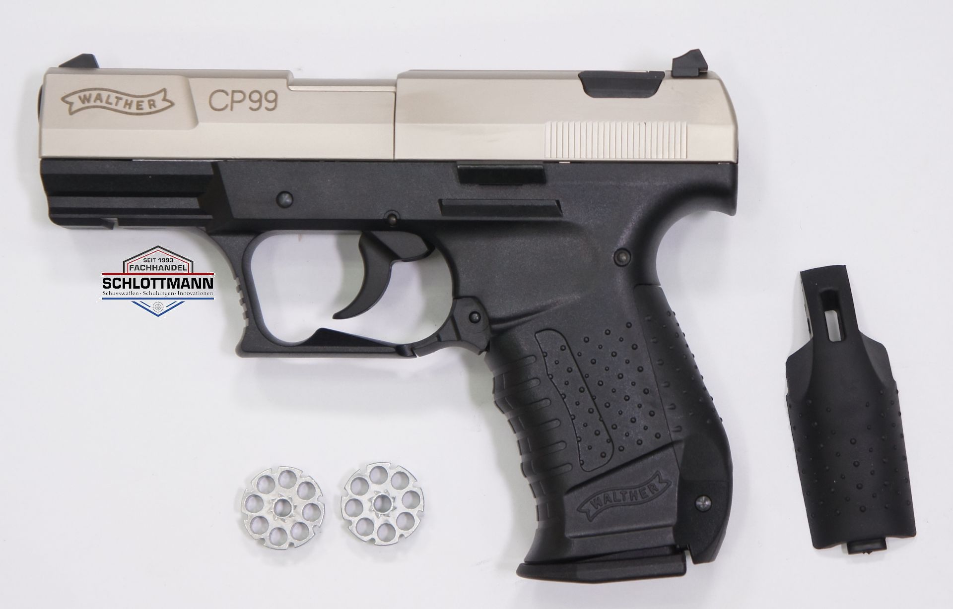 Der Griffrücken kann bei der Walther CP99 kann für größere Hände gegen einen stärkeren gewechselt werden.