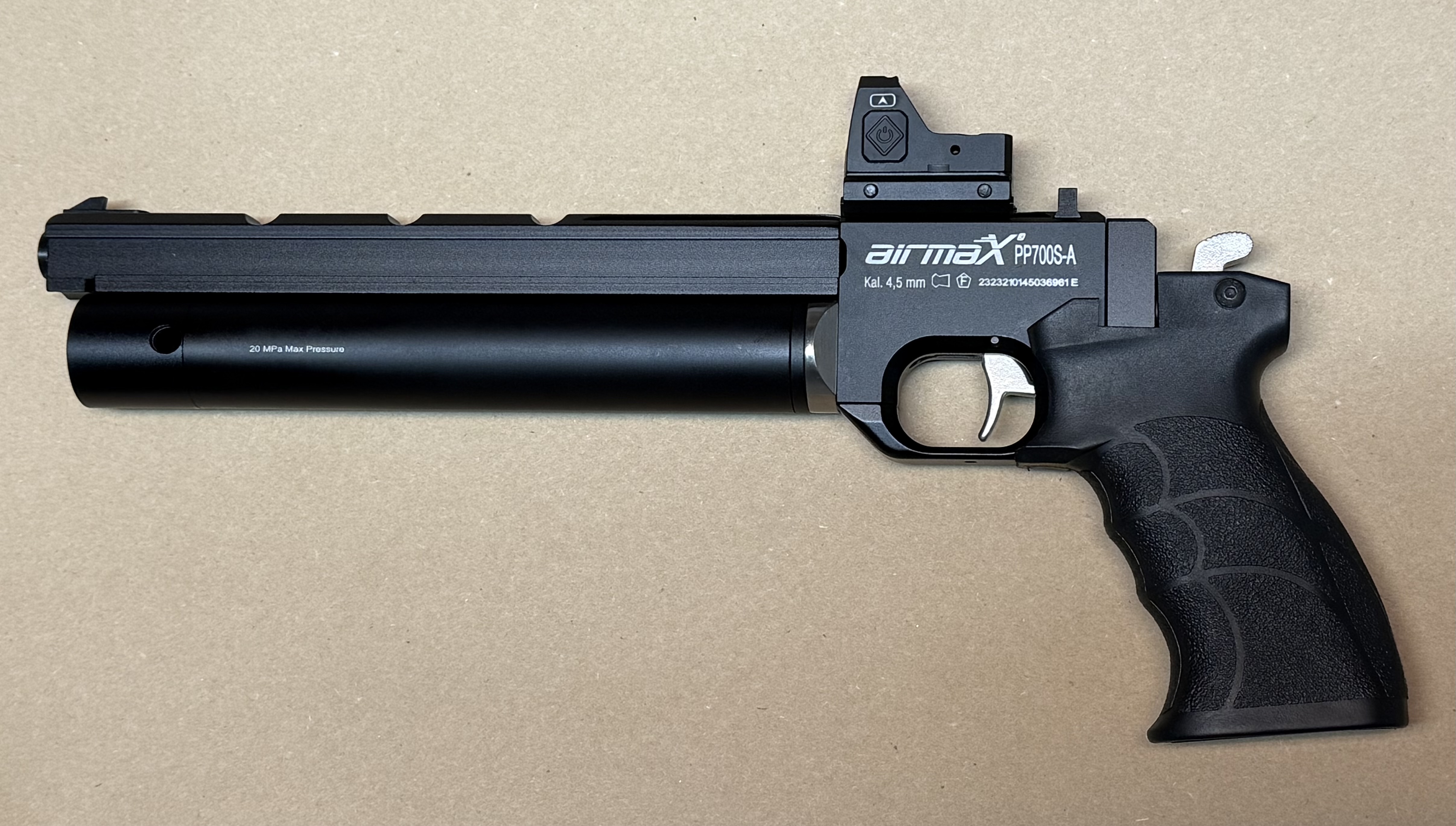 Montagebeispiel auf <A href=Pressluftpistole-airmaX-PP700S-A-Kaliber-4-5mm>Pressluftpistole airmaX PP700S-A</a>