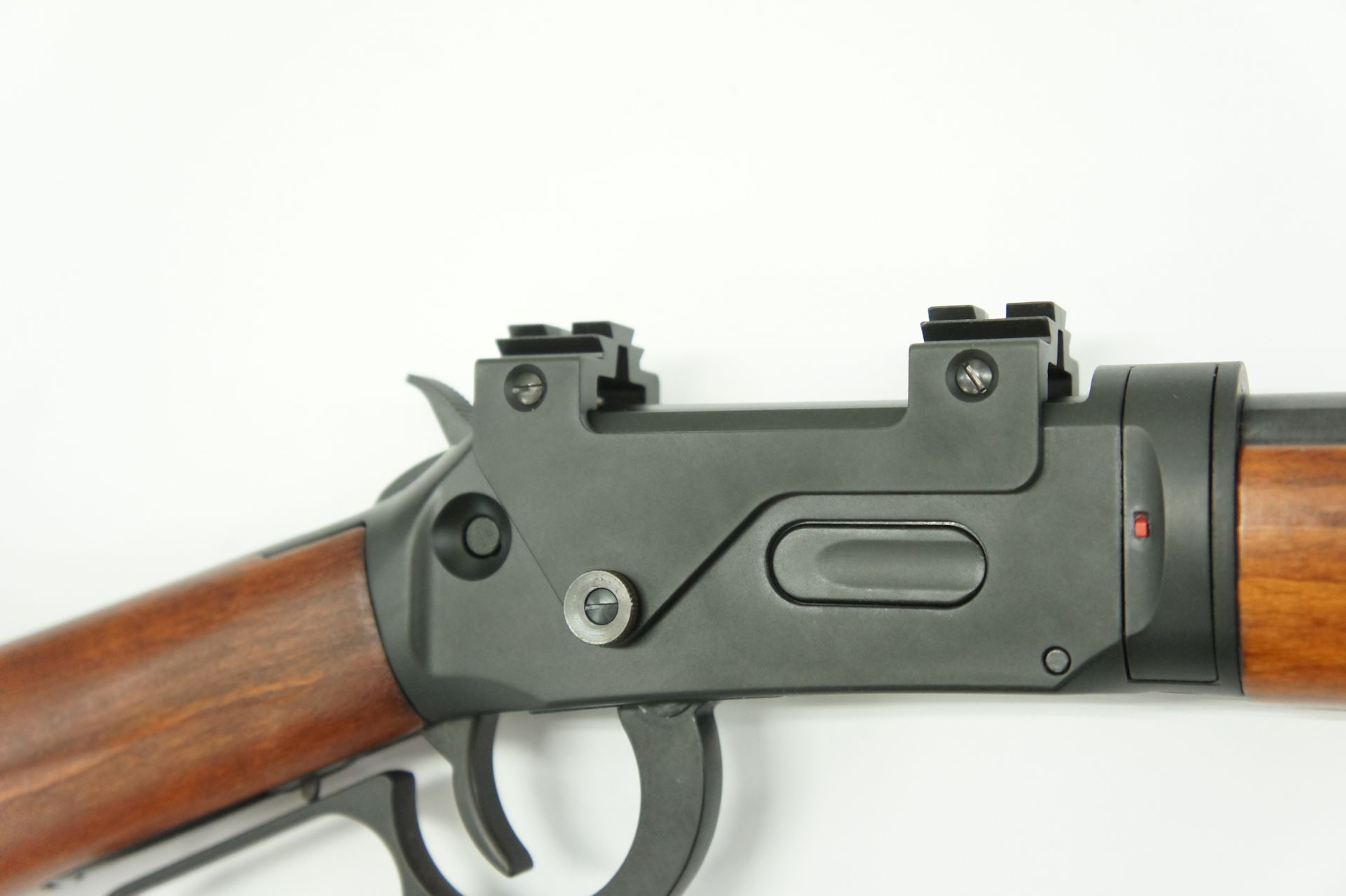 Montagebeispiel am vernickelten <a href=1060341.htm> CO2 Gewehr Walther Lever Action</a>