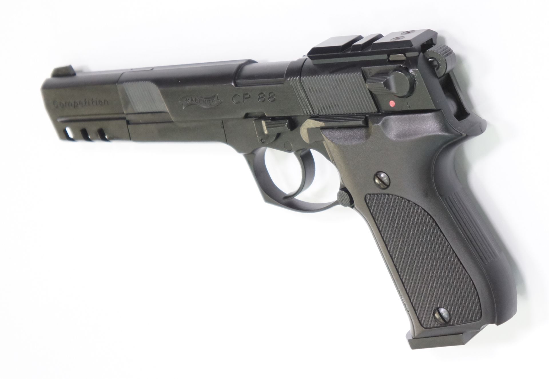 Montagebeispiel der neuen Generation auf   <a href=1050062.htm> CO2 Pistole Walther CP88 Competition, schwarz</a>