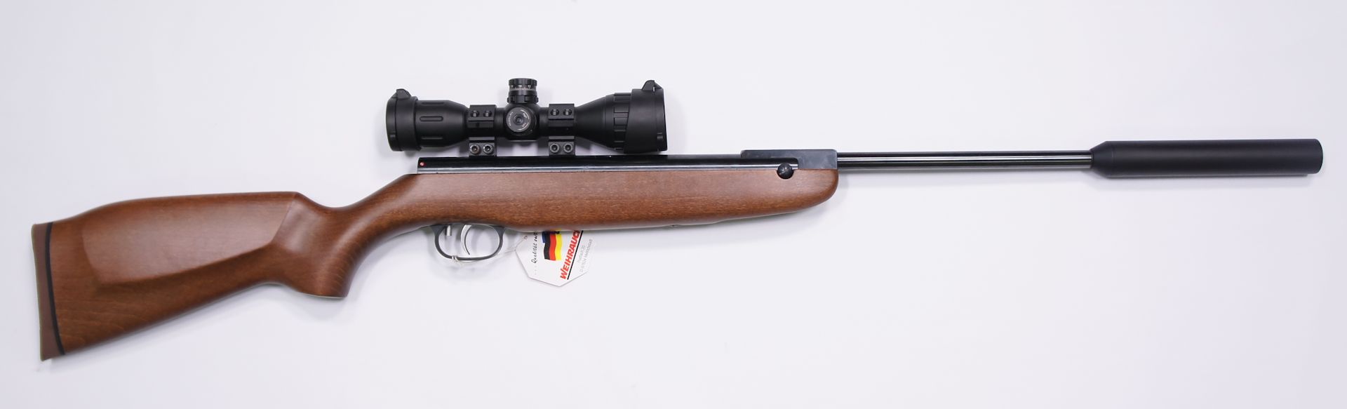 Luftgewehr Weihrauch HW 30 K (S) mit aufgeschraubtem <a href=1168812.htm>Schalldmpfer</a>  und montiertem Zielfernrohr <a href=1130130.htm>Walter 4x32 MDC</a>