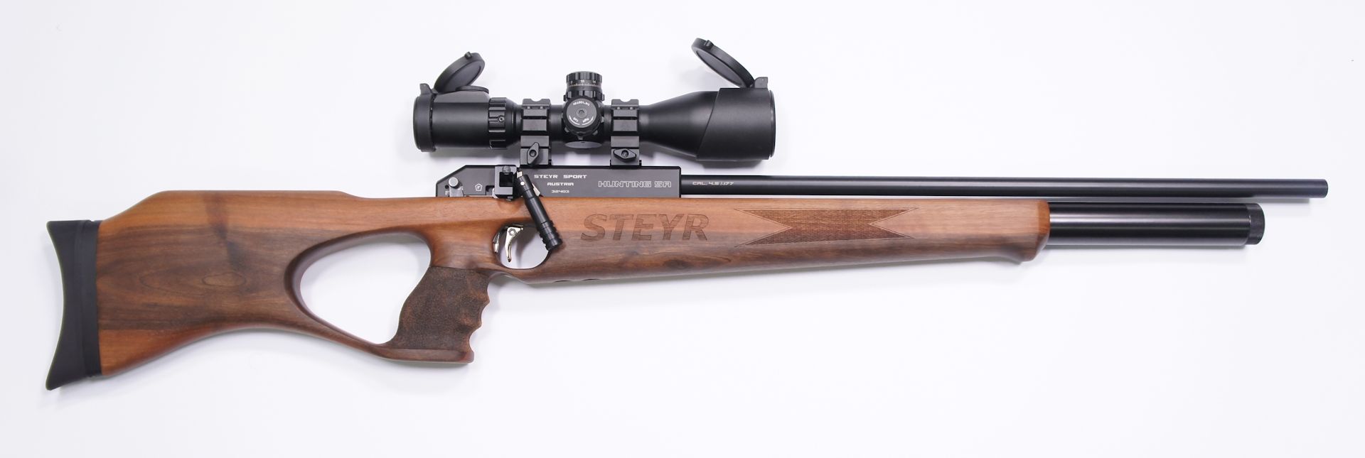 Montagebeispiel Luftgewehr Steyr HUNTING 5 Auto, F, im Kaliber 4,5mm mit Optik von UTG 3-12x44