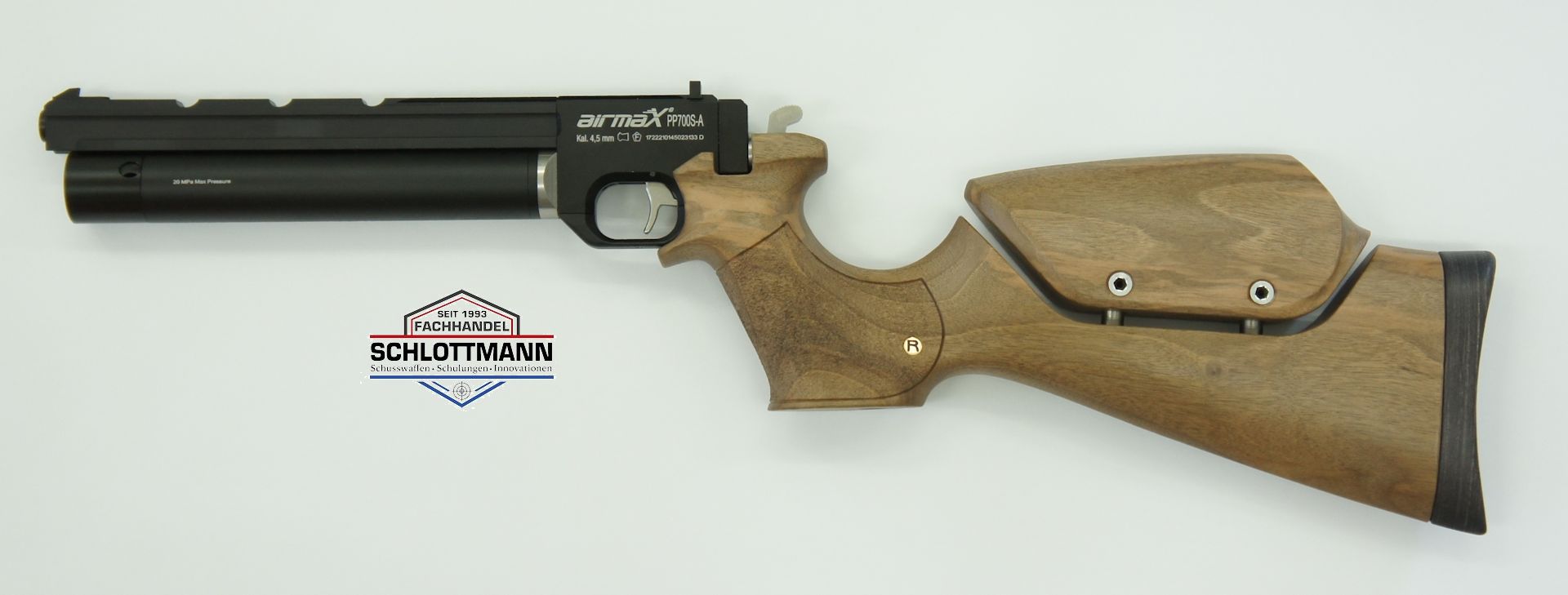 Gerne können Sie den Pistolenkarabiner auf Basis der Luftpistole airmaX PP700S-A mit Schaft aus Nussbaumholz und mit verstellbarer Schaftbacke