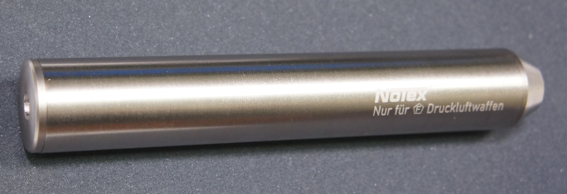 vernickelter Schalldämpfer der Marke Notex für Druckluftwaffen im Kal. 4,5  und 5,5mm mit Laufgewinde 0.5 Zoll UNF20