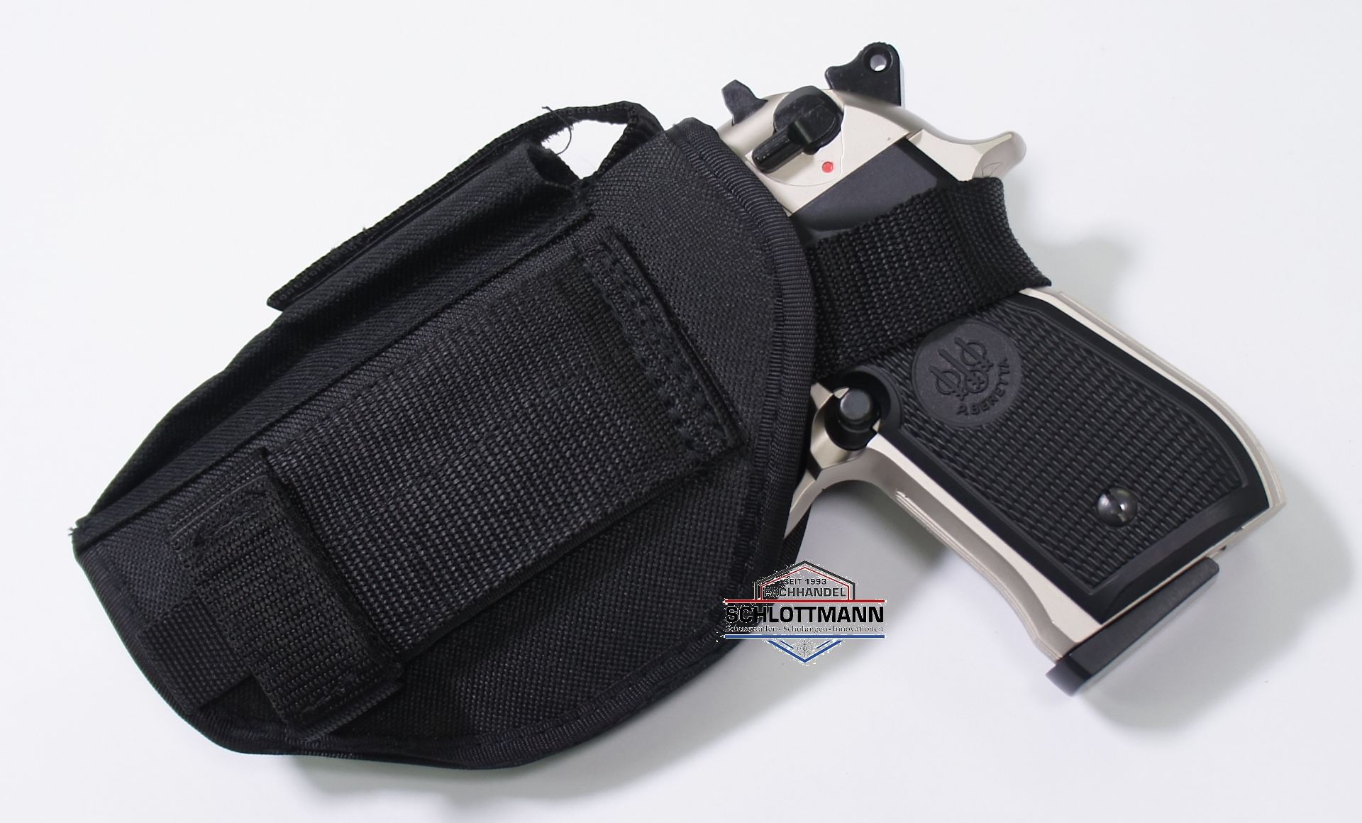 Beispiel vom Grtelholster der Marke Umarex mit Pistole Modell Beretta 92 FS