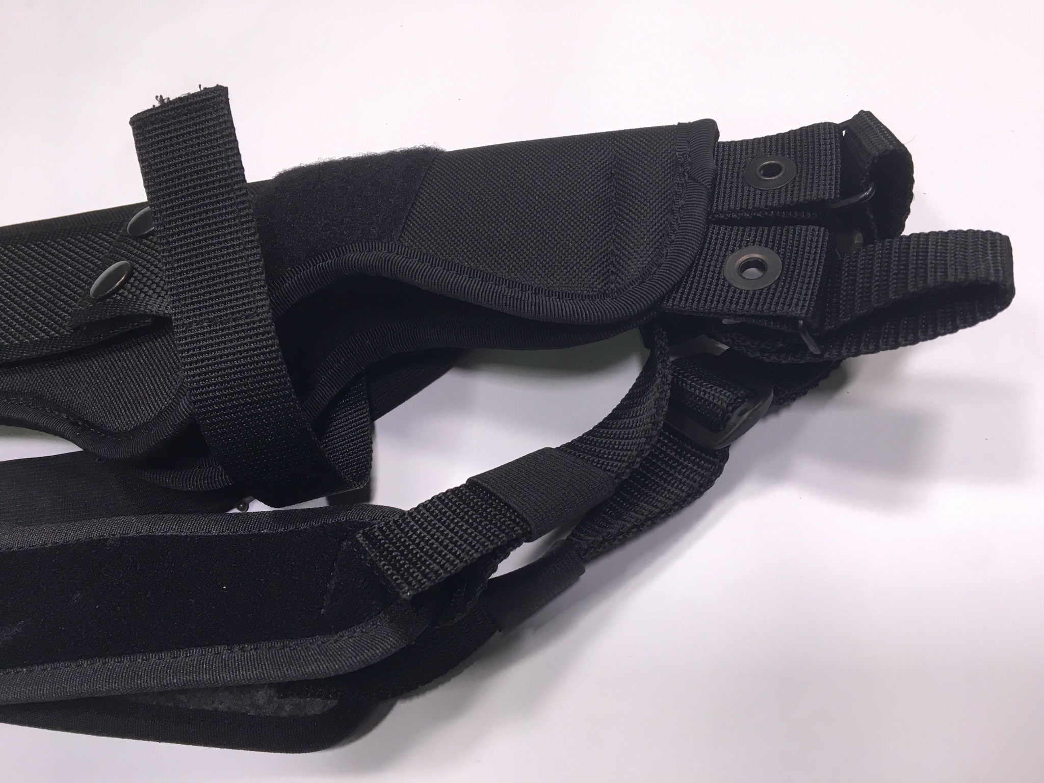 Schulterholster fr 6 Zoll Waffen aus cordura