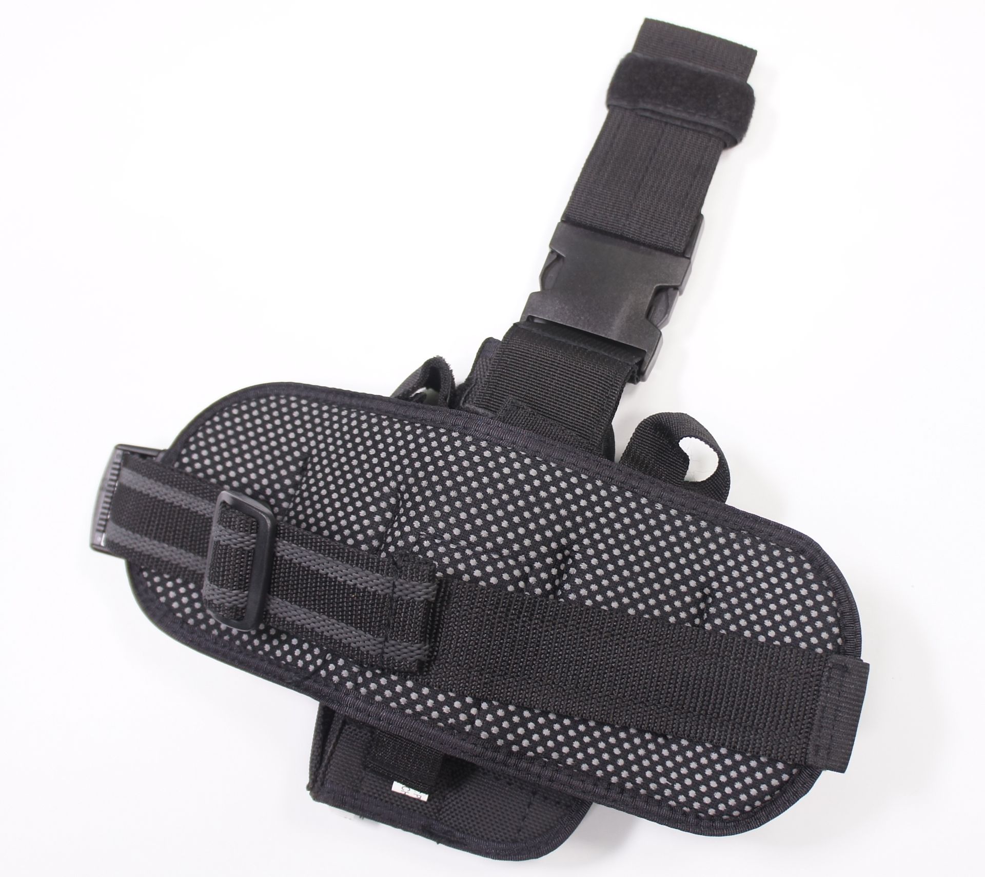 Beinholster fr Pistolen mit zustzlicher Magazintasche von der Innenseite