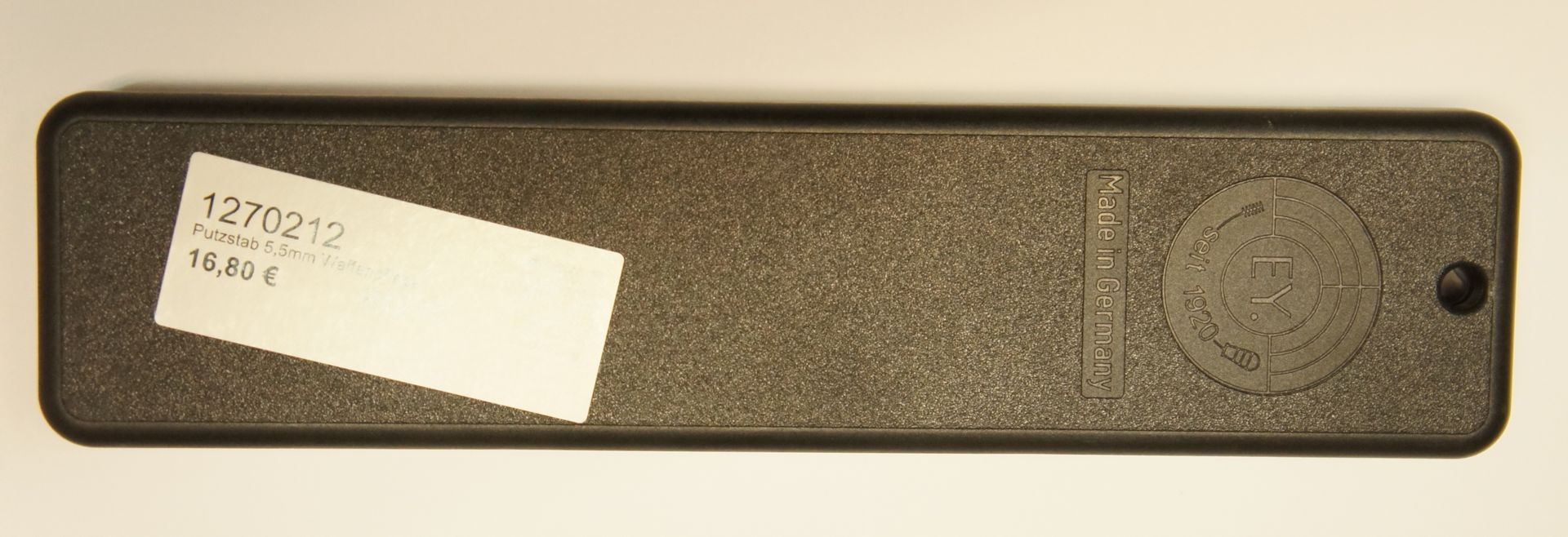 Die Schachtel vom Waffenputzzeug 5,5mm
