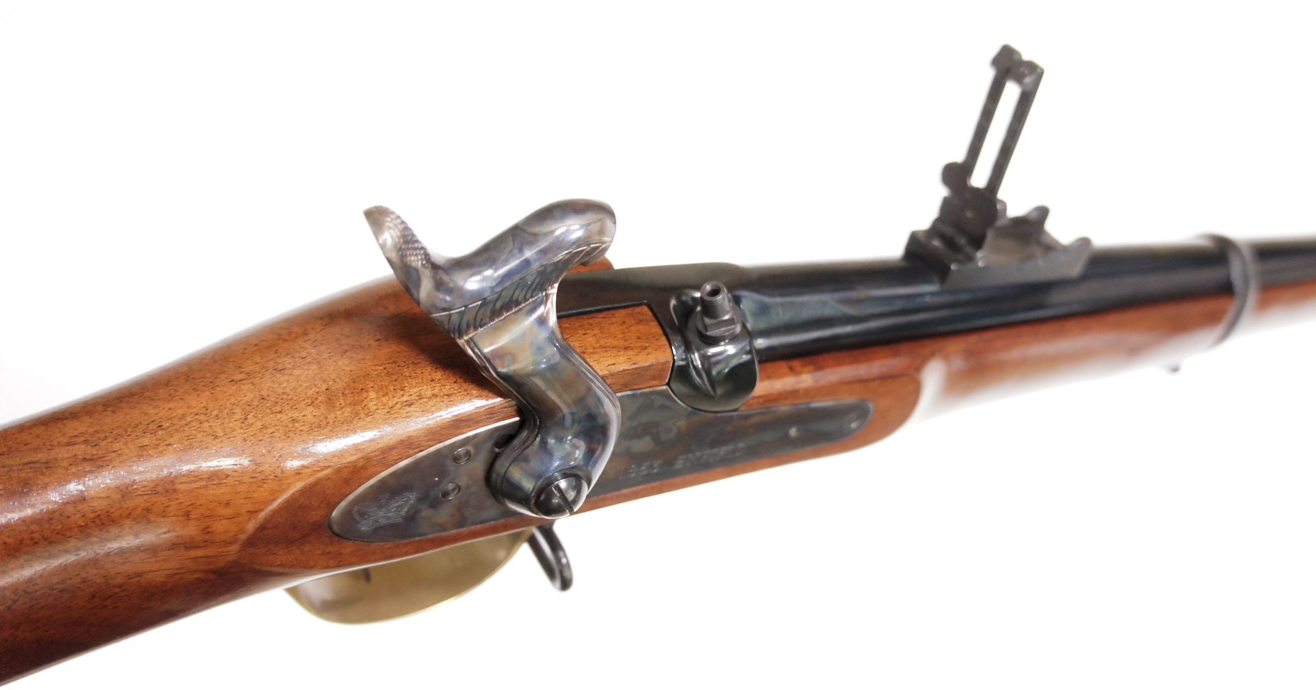 Das Vorderladergewehr Modell 1853 Enfield hat Perkussionszndung und man bentigt passende Zndhtchen