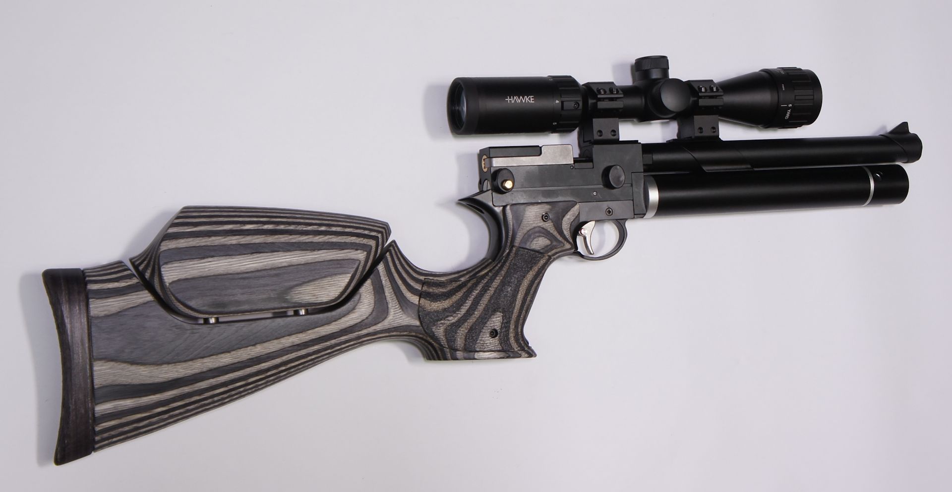 Anschlagschaft für Pressluftpistole airmaX PP750-LP aus schwarz-grauem Schichtholz mit verstellbarer Schaftbacke