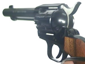 9mm <a href=../schreckschuss-r.htm>Gasrevolver</a>