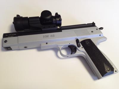 Luftpistole HW 45 mit Optik